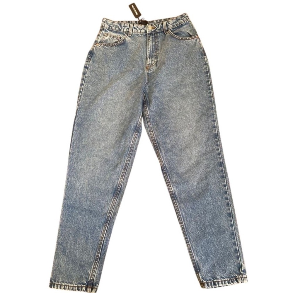 PrettyLittleThing Mom Jeans High Waisted Relaxed Fit Light Wash Denim UK 10